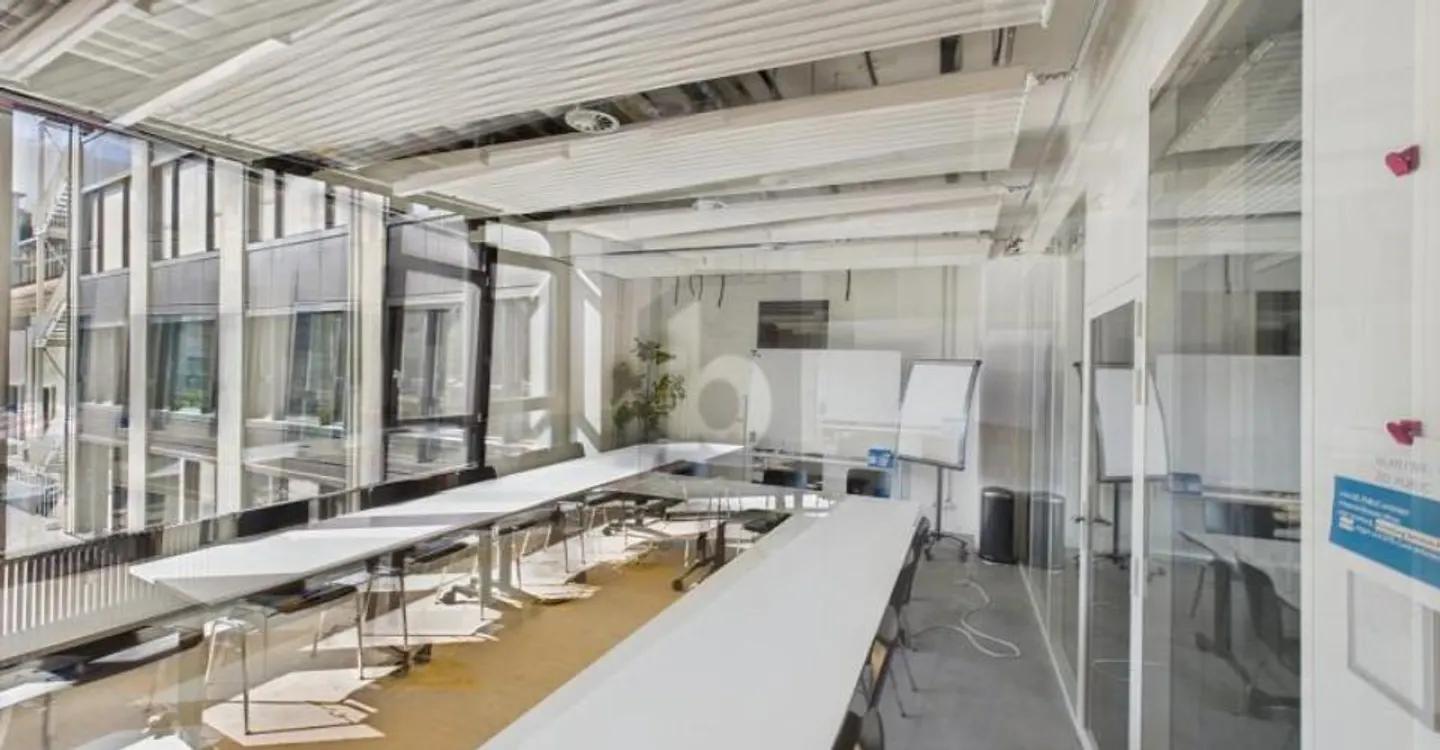 Geräumiger moderner Büroraum - Foto 2 von 5