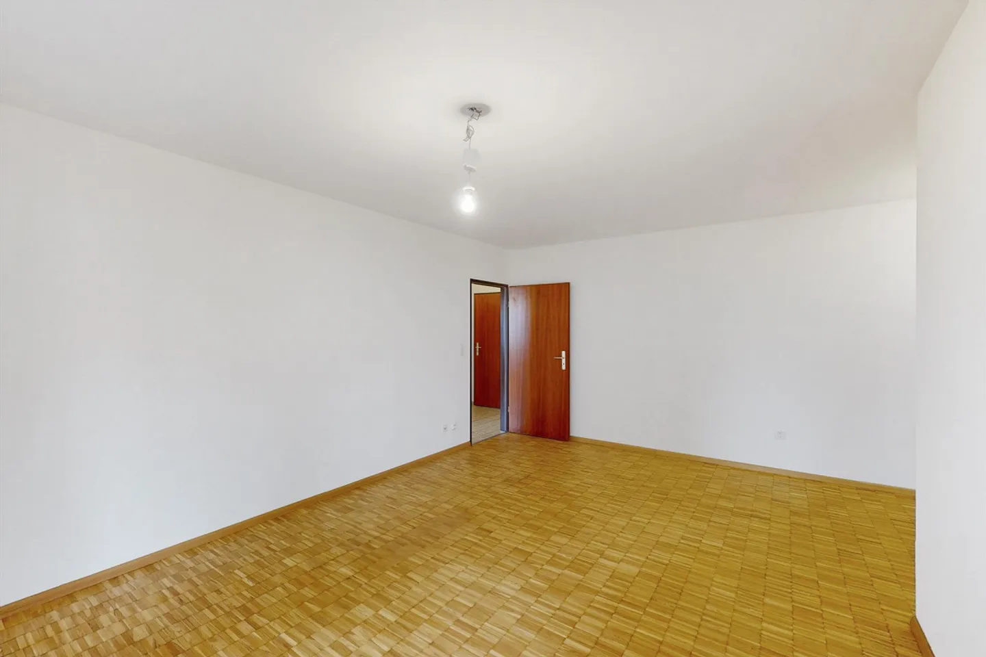 Appartamento luminoso 3.5 locali - Foto 5 di 8