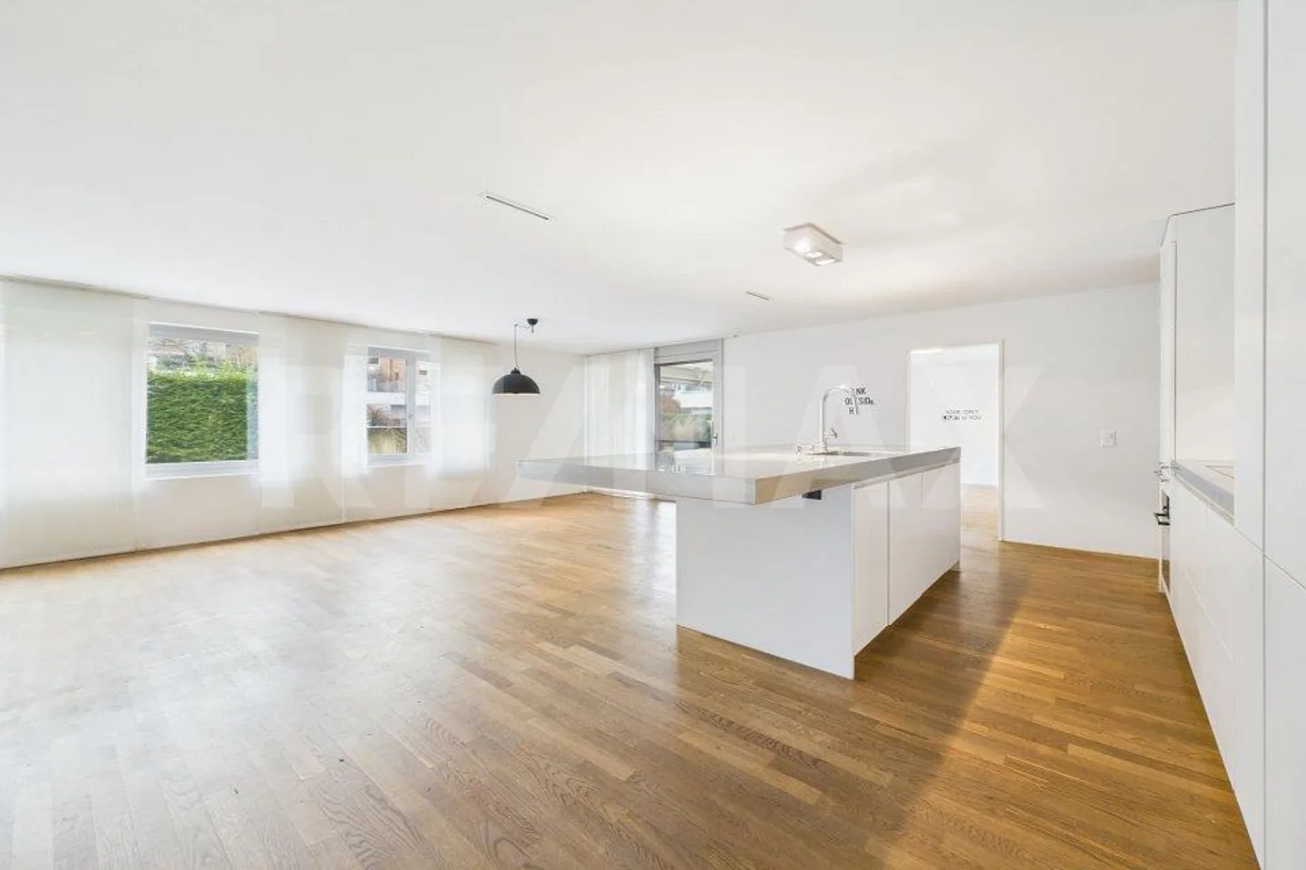 Superb, well-maintained 4.5-room apartment in a central location in Altendorf / SZ for rent! - Photo 9 of 13