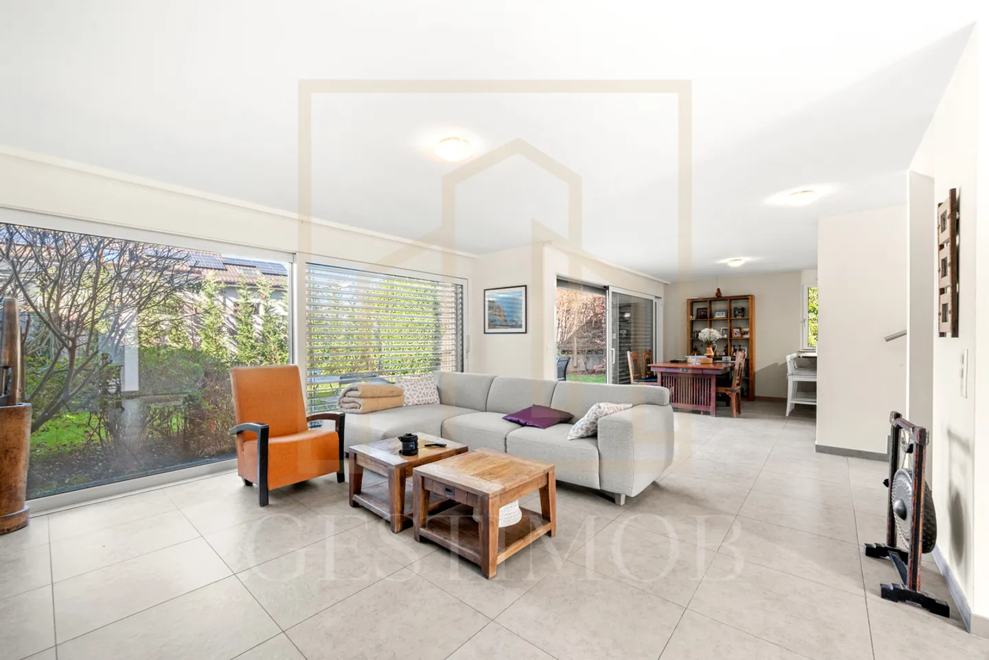 Family Villa with Garden - Photo 4 of 14