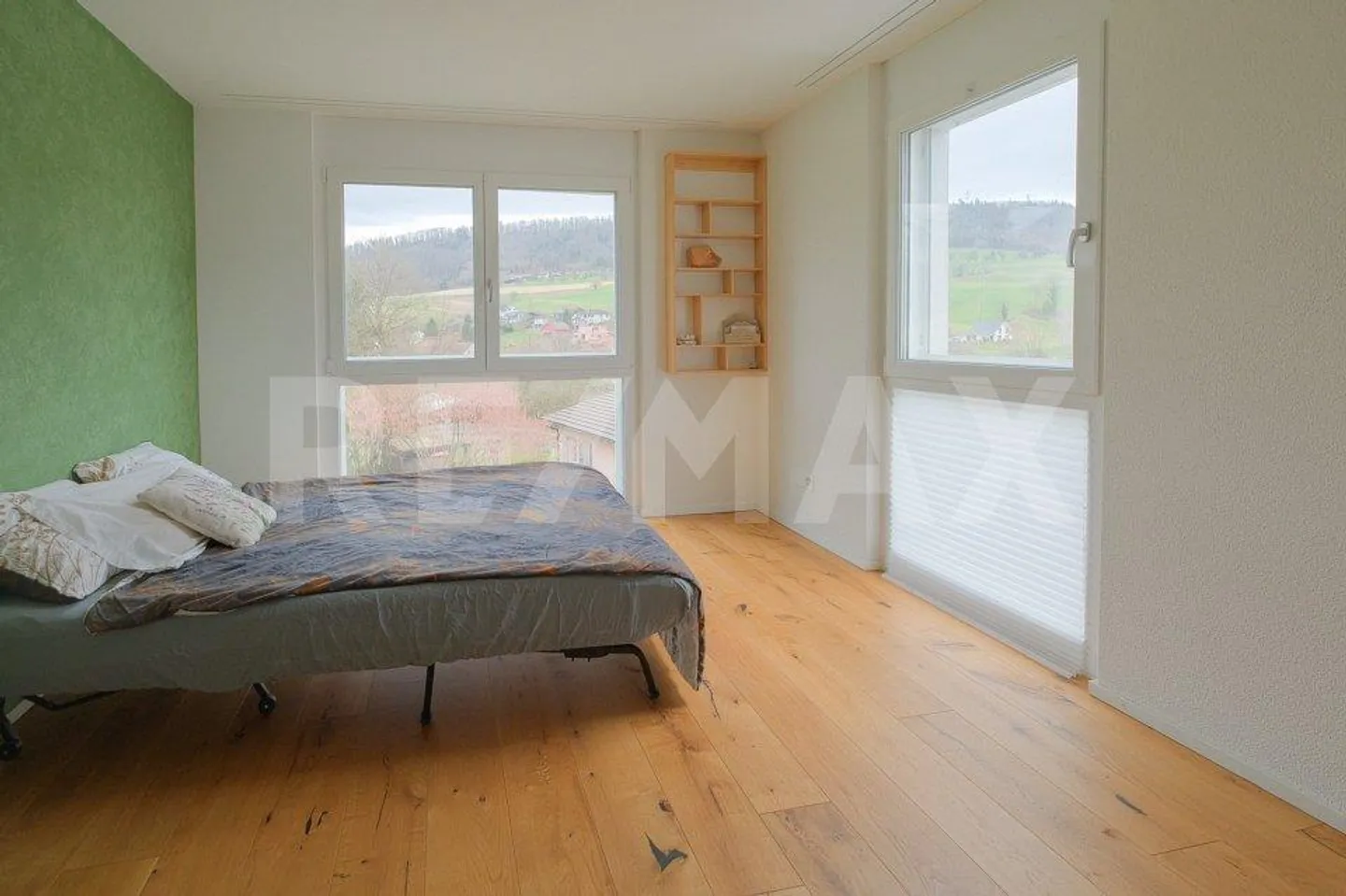 Maison jumelée 5.5 pièces presque neuve : Vivre avec vue - Photo 9 sur 12