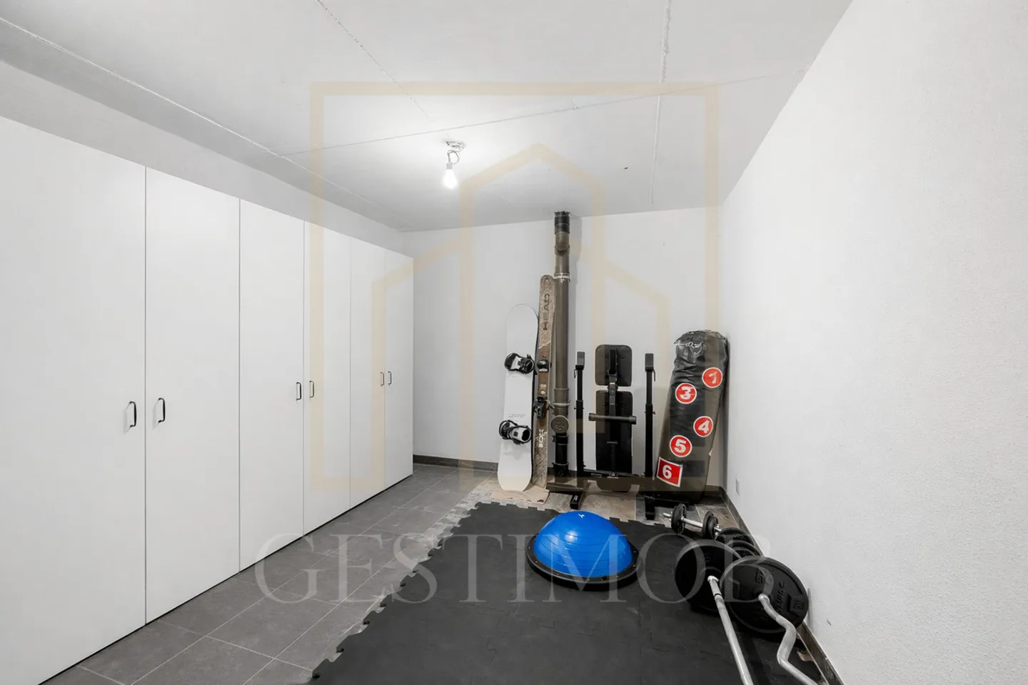 Family Villa with Garden - Photo 12 of 14