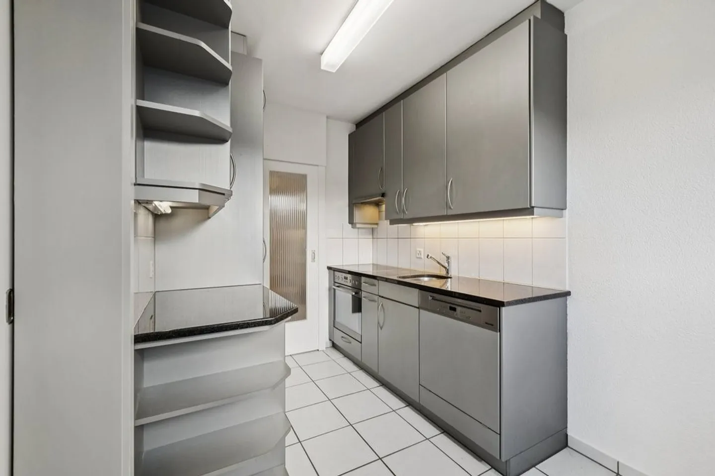 Belle appartement de 4.5 pièces au 7ème étage - Photo 2 sur 12