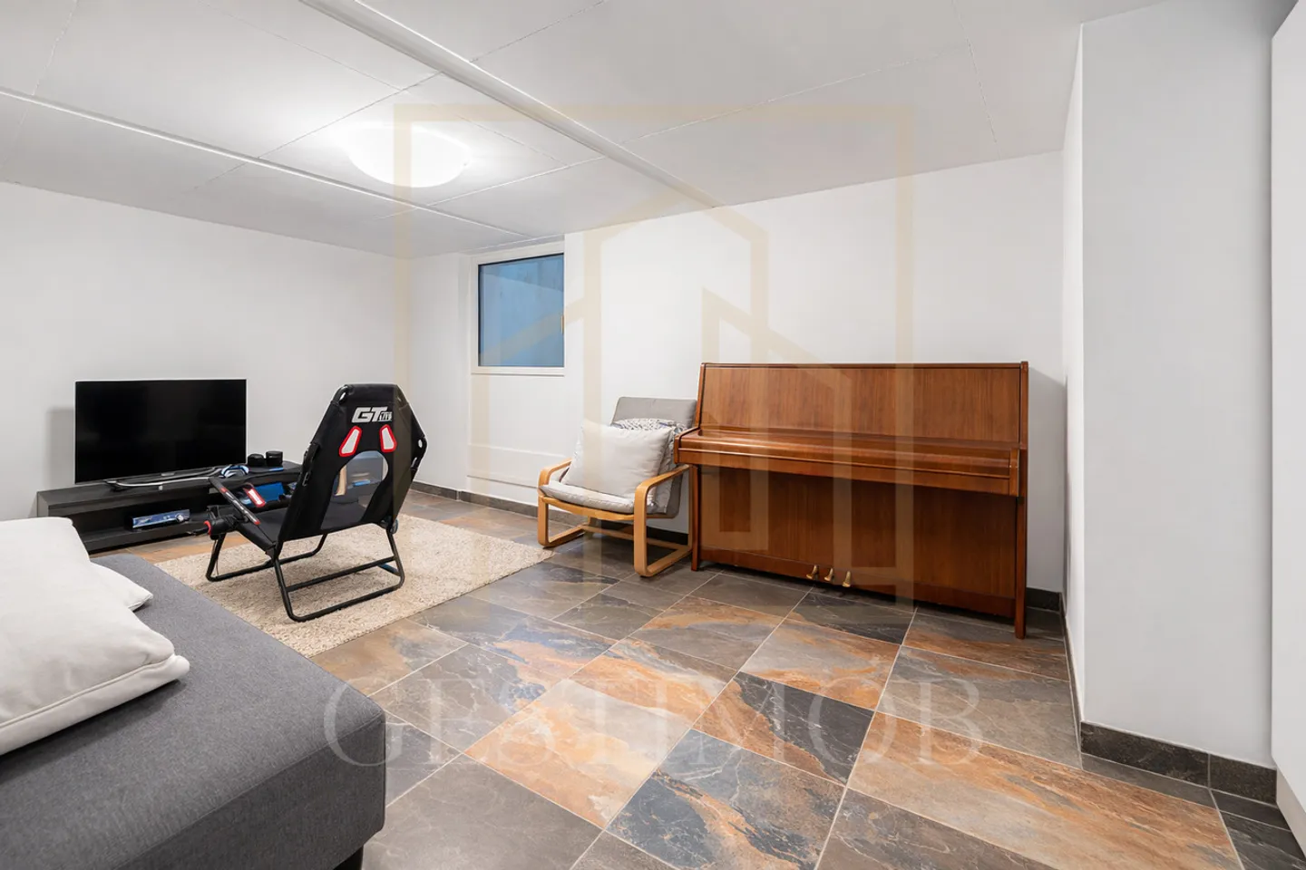 Family Villa with Garden - Photo 13 of 14