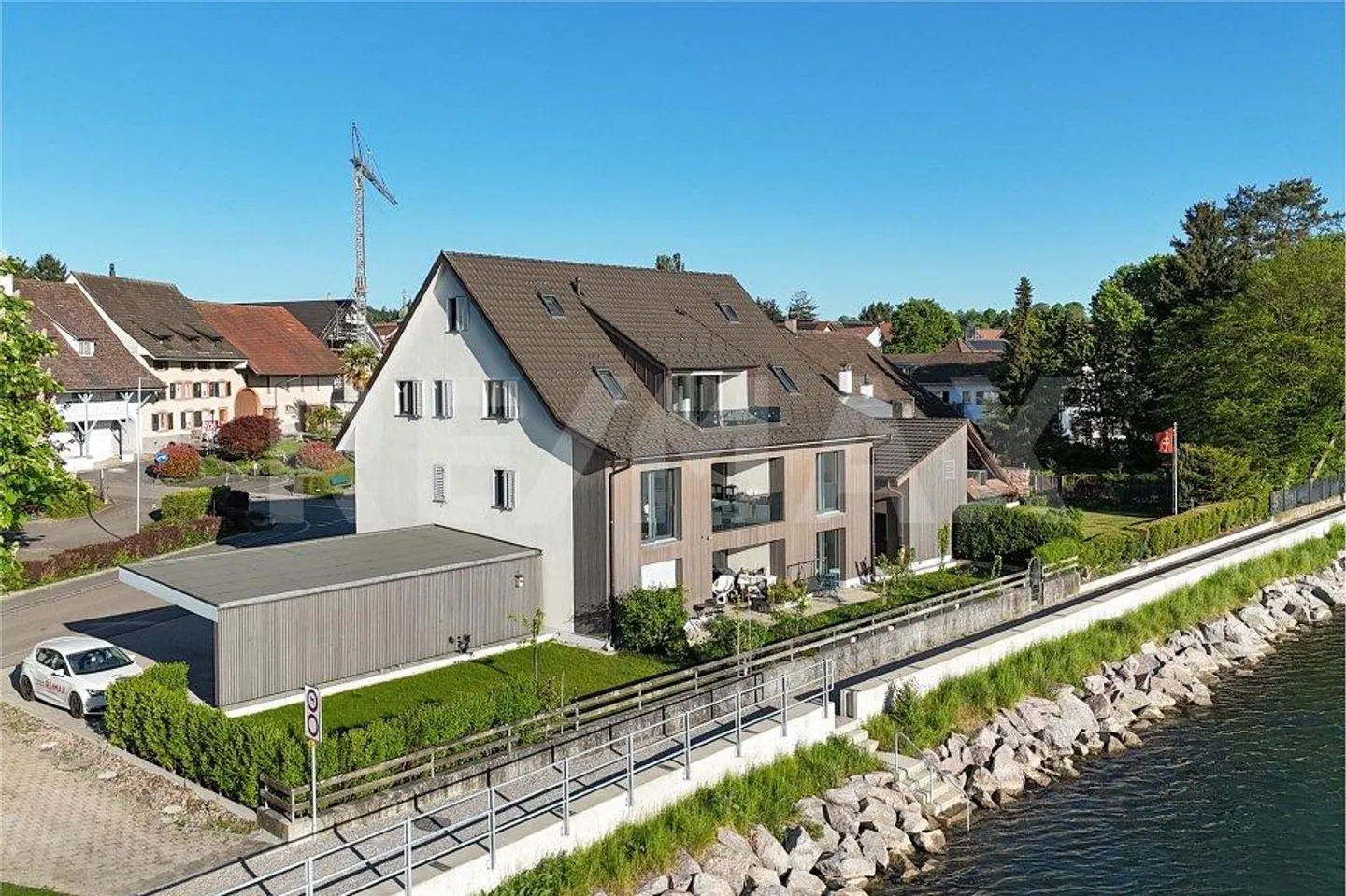 Moderne Maisonette mit Rheinblick - Foto 1 von 13