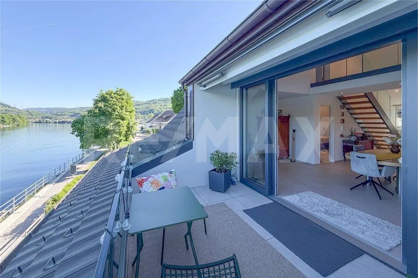 Moderne Maisonette mit Rheinblick - Foto 2 von 13