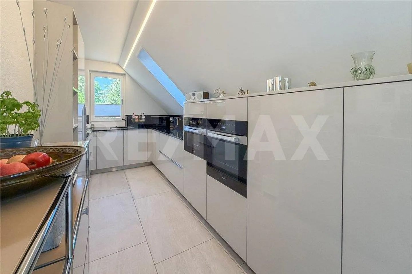 Moderne Maisonette mit Rheinblick - Foto 6 von 13
