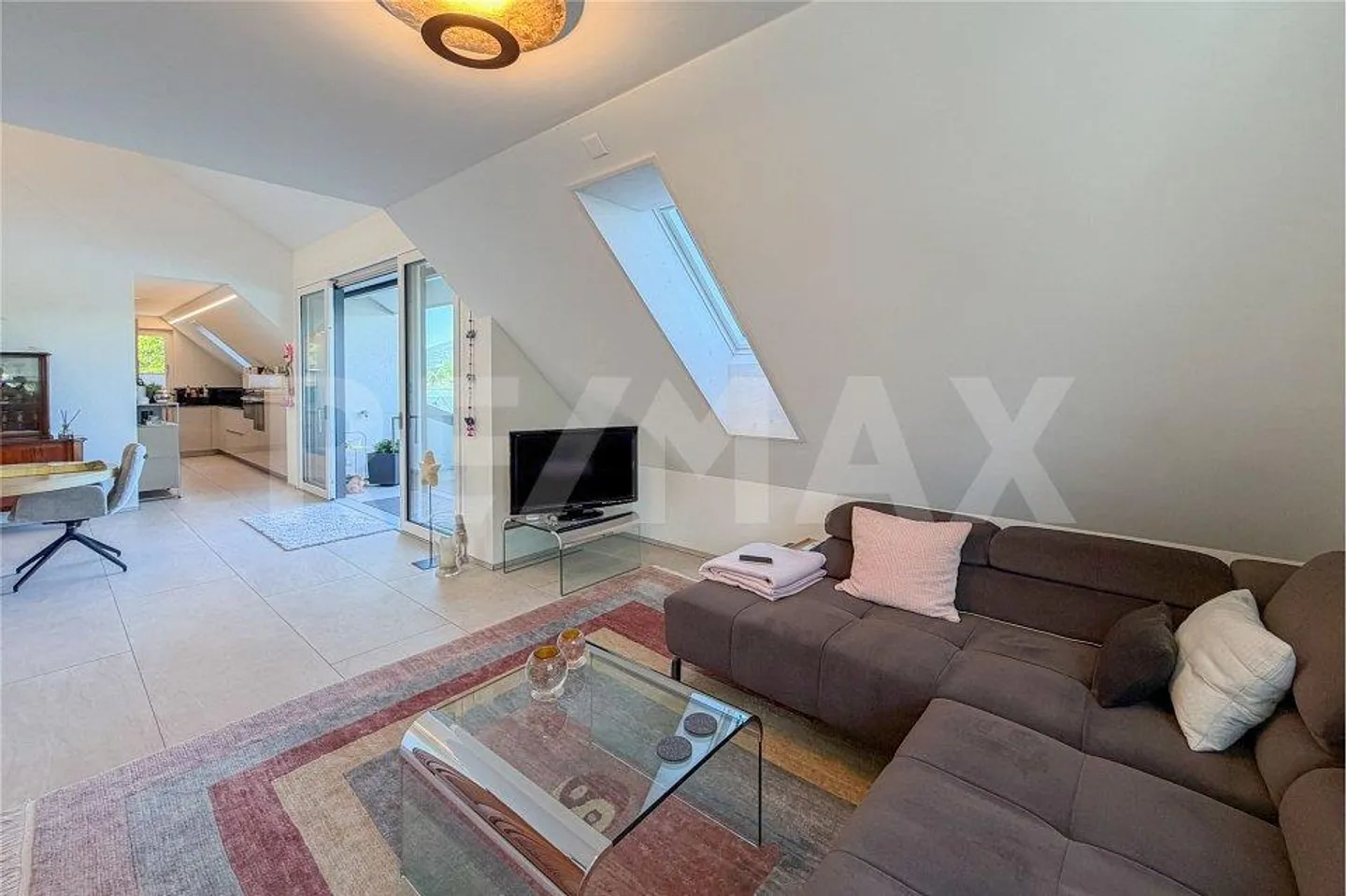 Moderne Maisonette mit Rheinblick - Foto 8 von 13