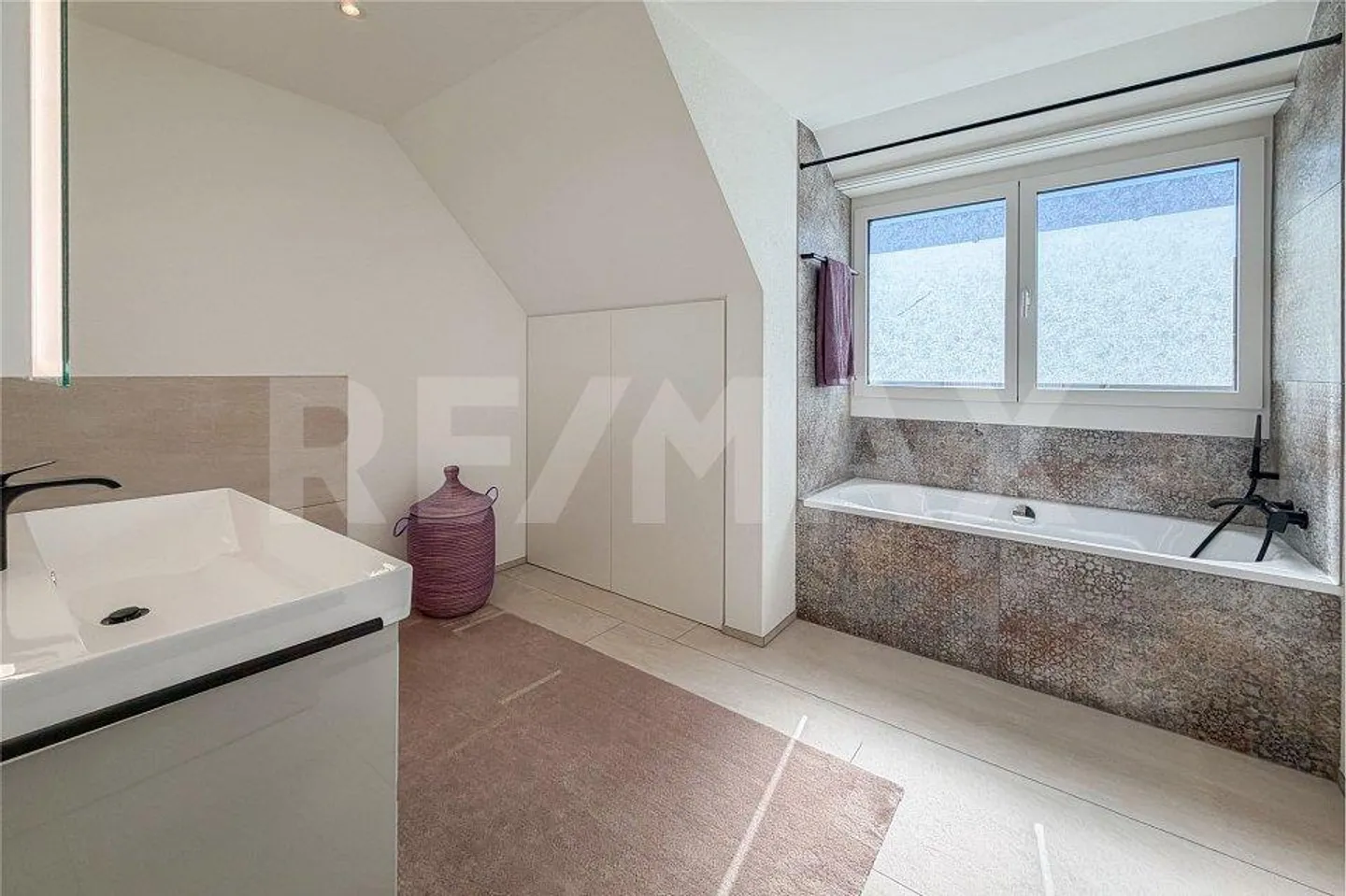 Moderne Maisonette mit Rheinblick - Foto 9 von 13