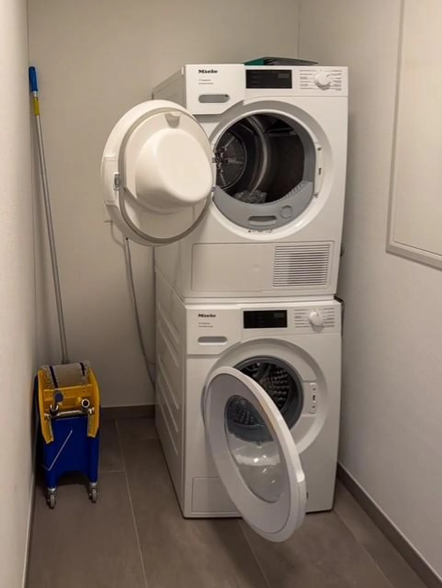 Living by the Aabach – stylish 4.5-room ground floor apartment with garden idyll - Photo 16 of 16