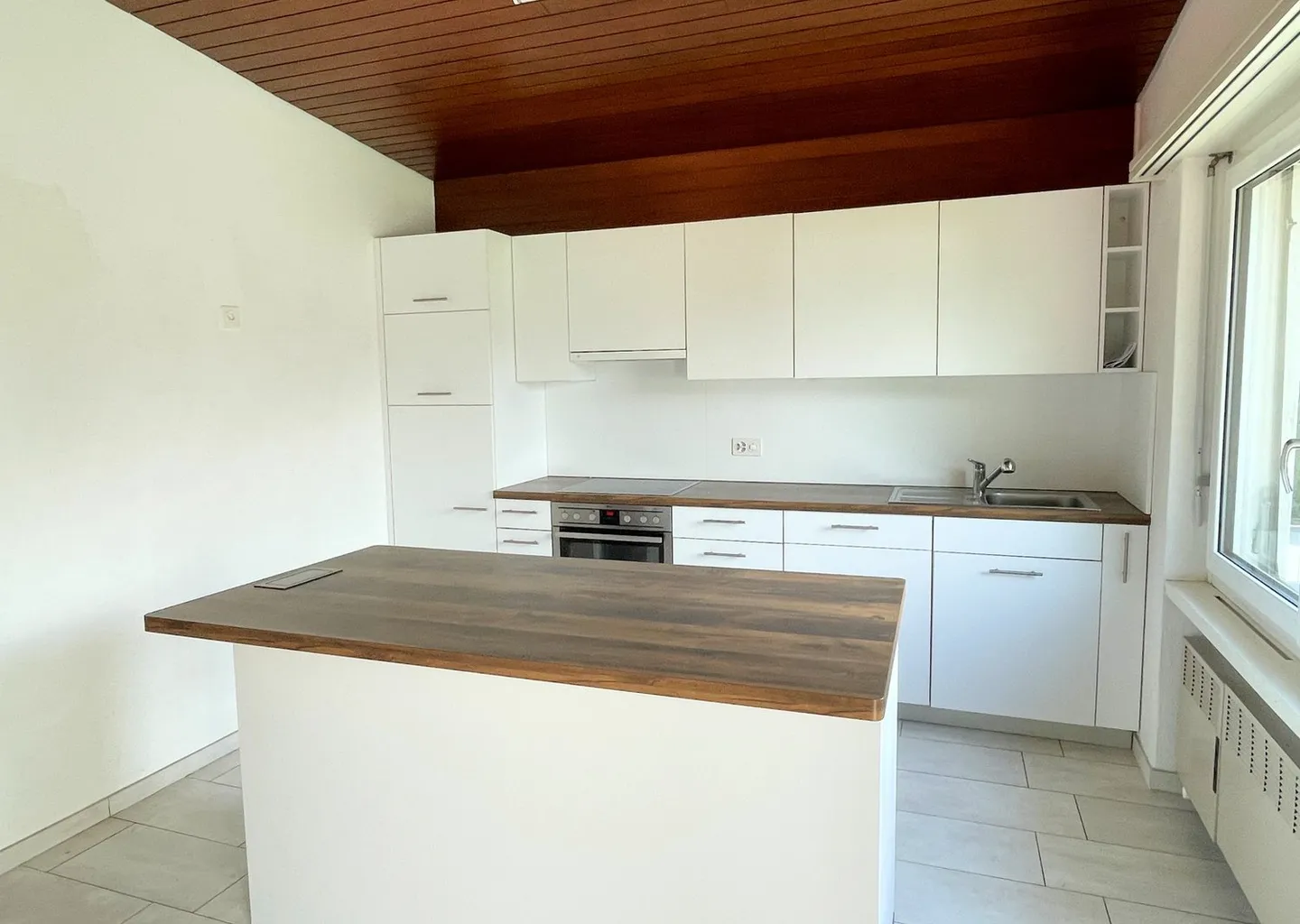 Maison de plain-pied avec grand terrain dans un endroit calme - Photo 12 sur 18