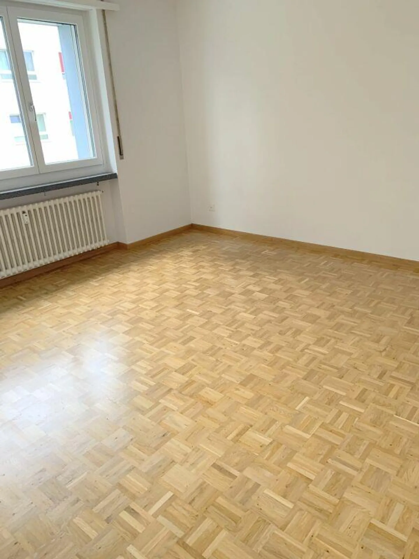 3-Zimmerwohnung mit grossem Balkon und schöner Aussicht - Foto 3 von 9