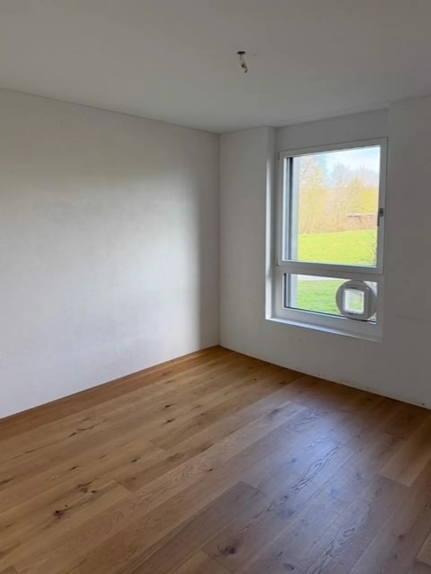 Living by the Aabach – stylish 4.5-room ground floor apartment with garden idyll - Photo 10 of 16