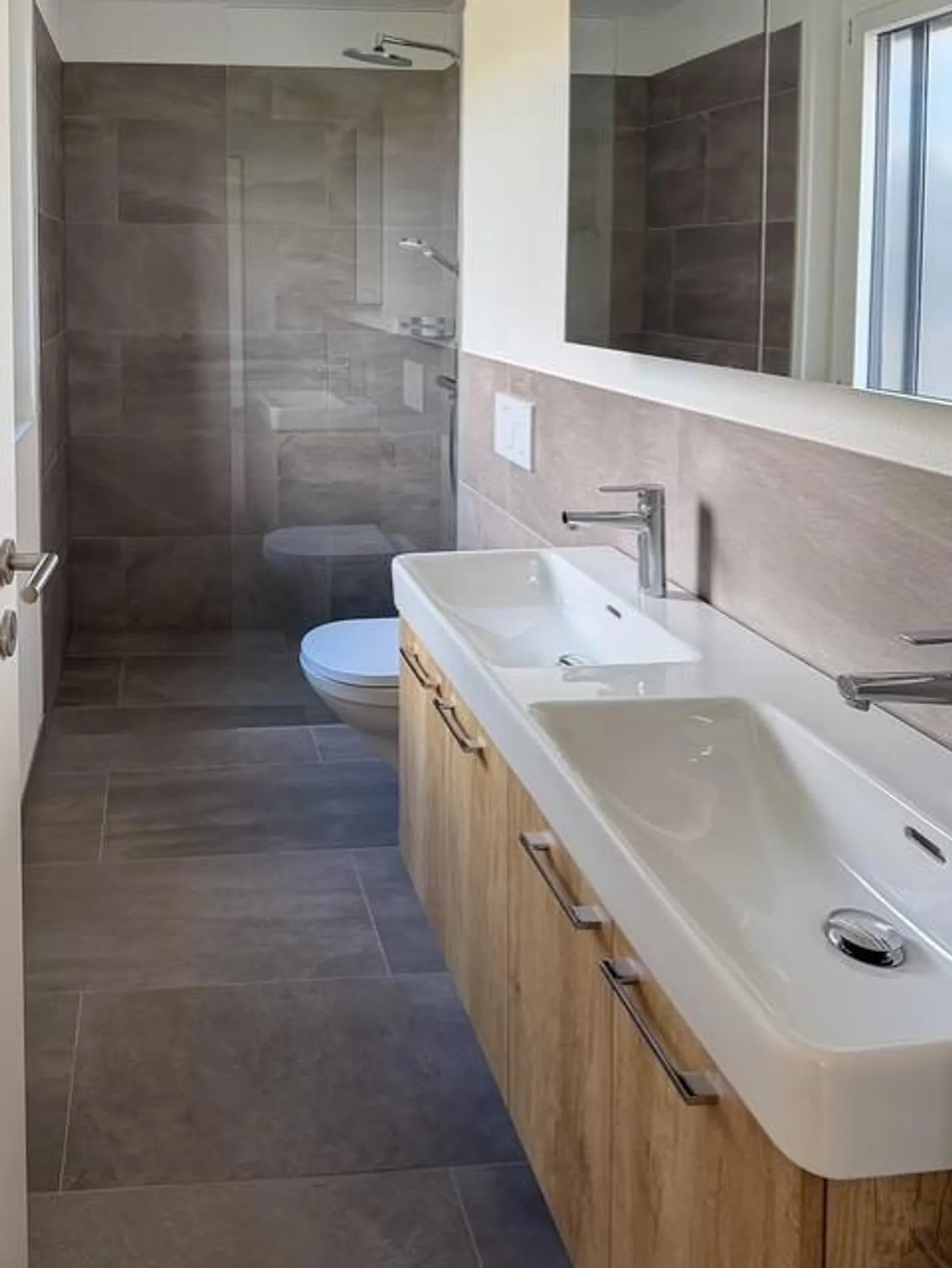 Living by the Aabach – stylish 4.5-room ground floor apartment with garden idyll - Photo 11 of 16