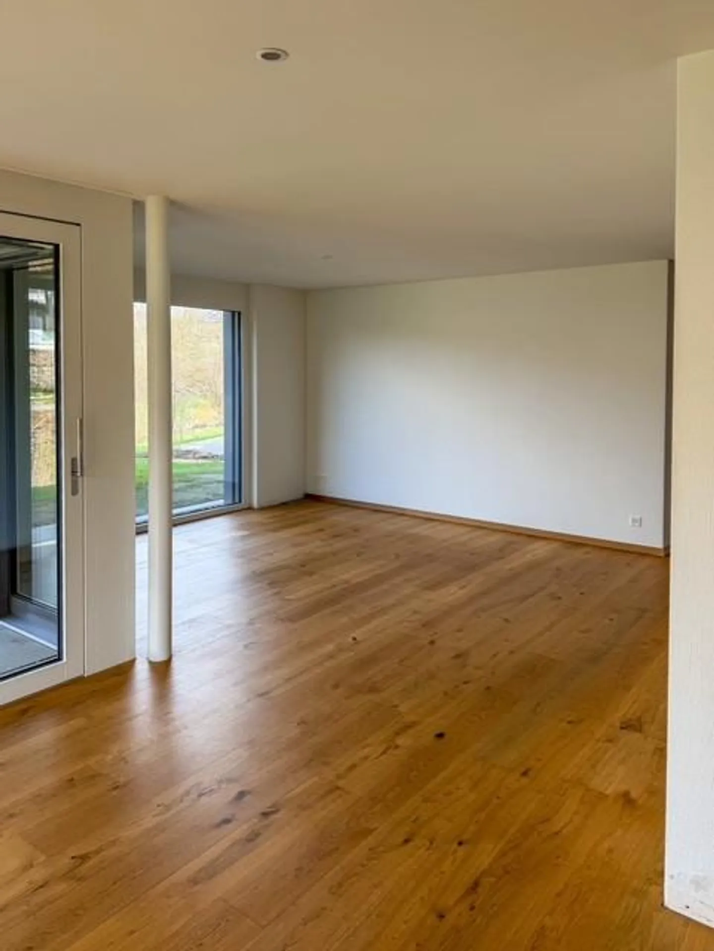 Living by the Aabach – stylish 4.5-room ground floor apartment with garden idyll - Photo 13 of 16