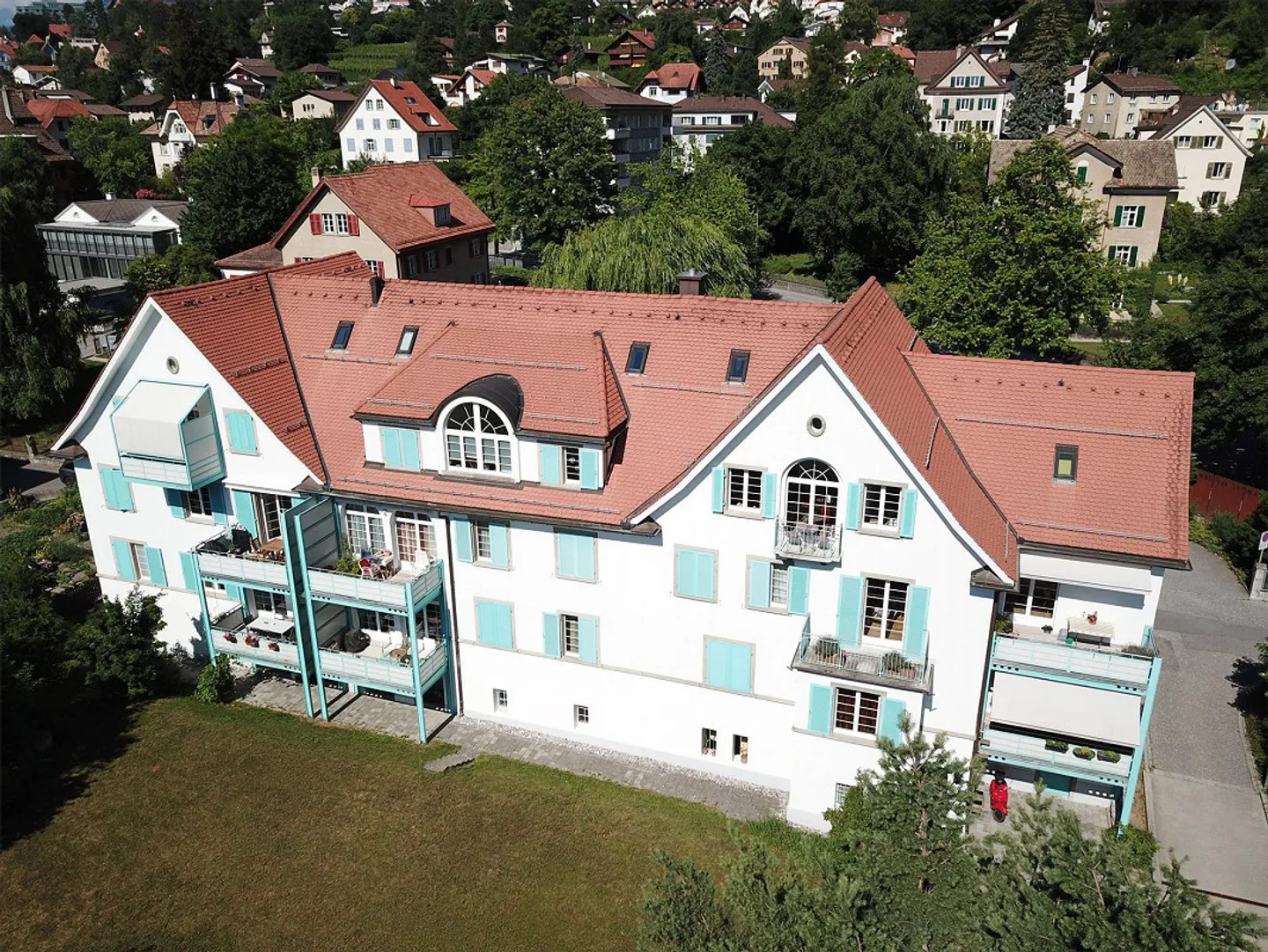 Sunny Apartment for City Lovers - Photo 1 of 10