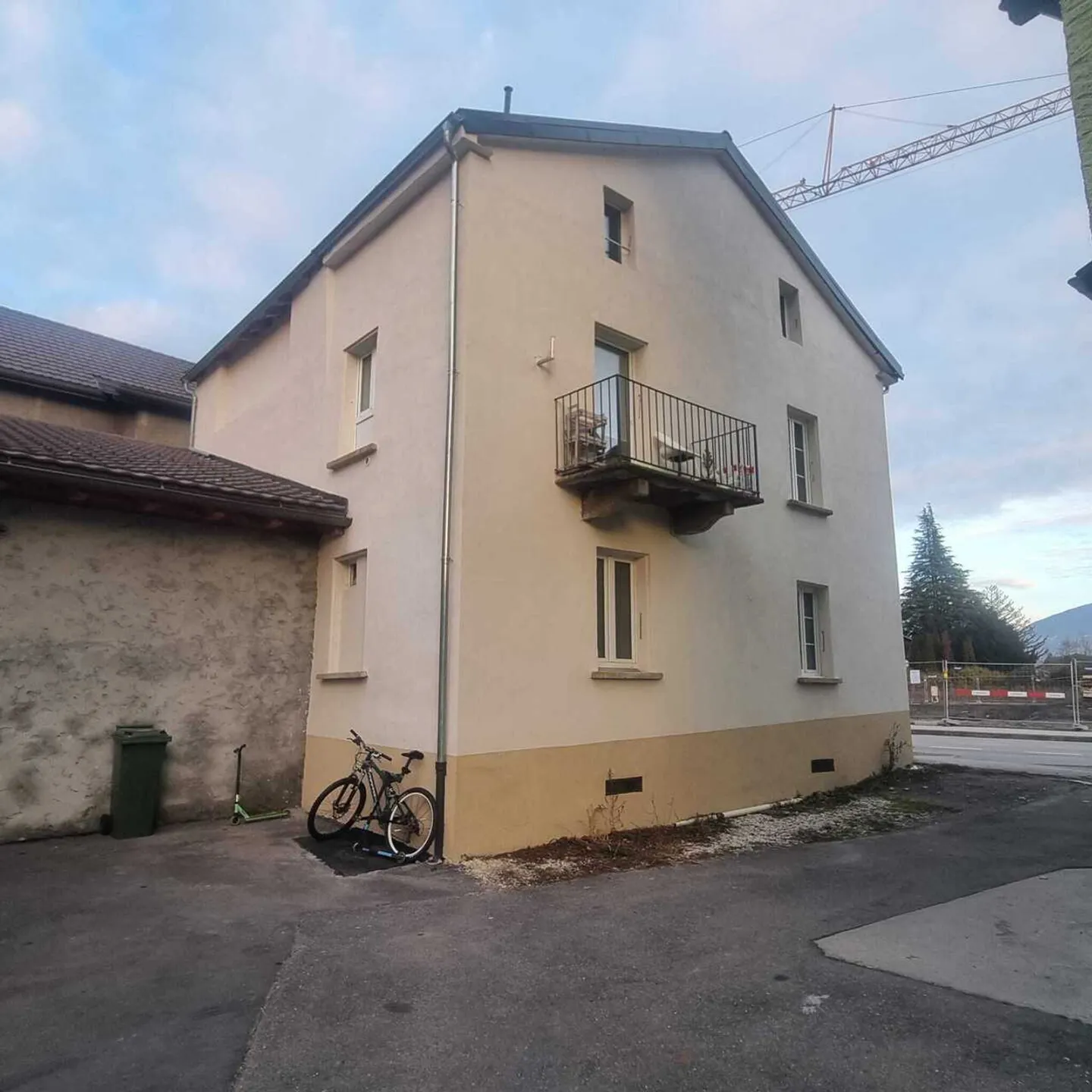 Immeuble de rendement rénové - Photo 10 sur 10