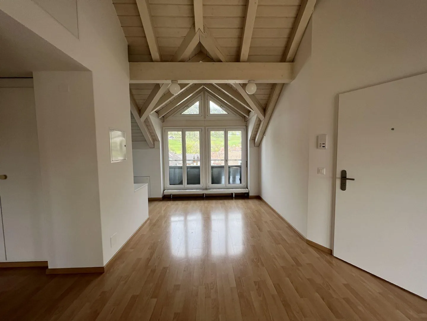 Appartamento centrale di 2,5 stanze con lavanderia privata - Foto 6 di 7