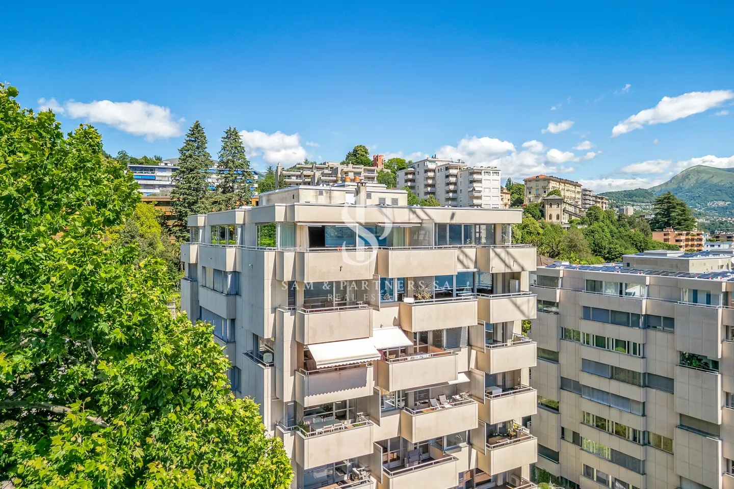 Appartement mansardé avec vue sur le lac - Photo 20 sur 20