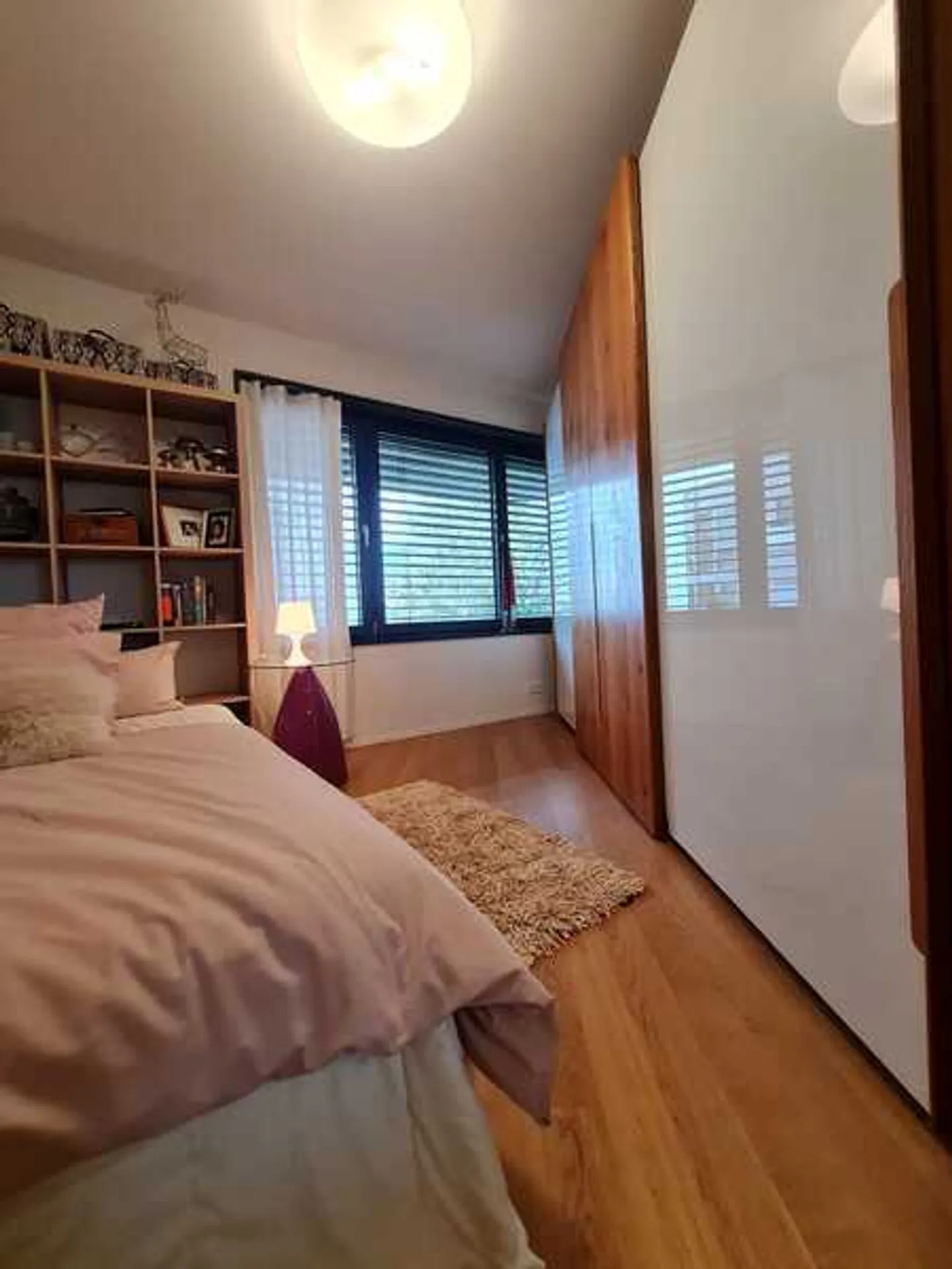 Appartamento Moderno con Vista Lago - Foto 5 di 8
