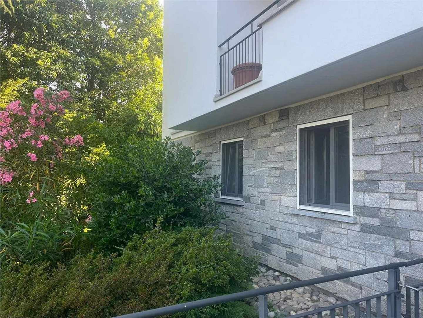 Lugano, spazioso 3,5  Piano terra - Foto 10 di 13