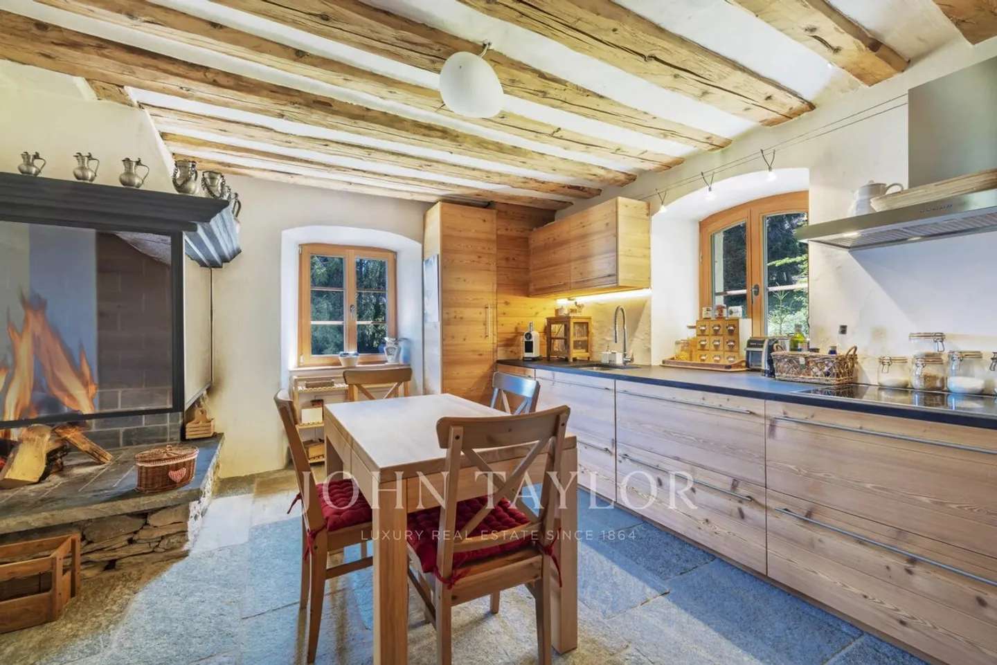 Historisches Chalet mit Atemberaubendem Blick - Foto 2 von 10