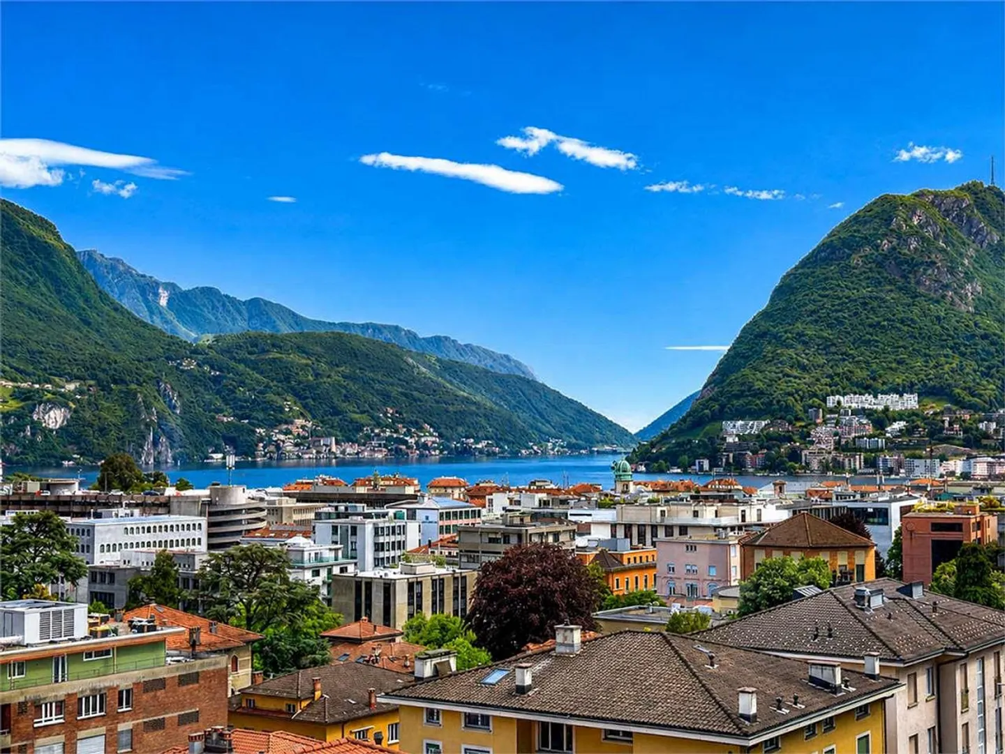 Elegante Wohnung im Stadtzentrum von Lugano mit Seeblick - Foto 1 von 8
