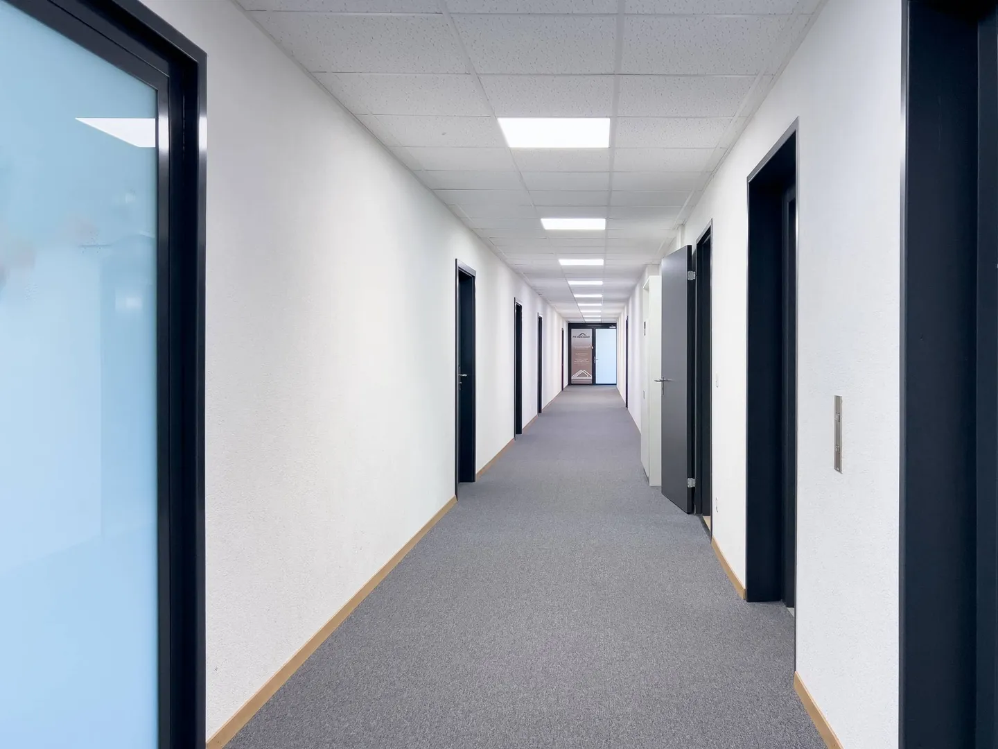 Spazio ufficio in affitto - Foto 5 di 7