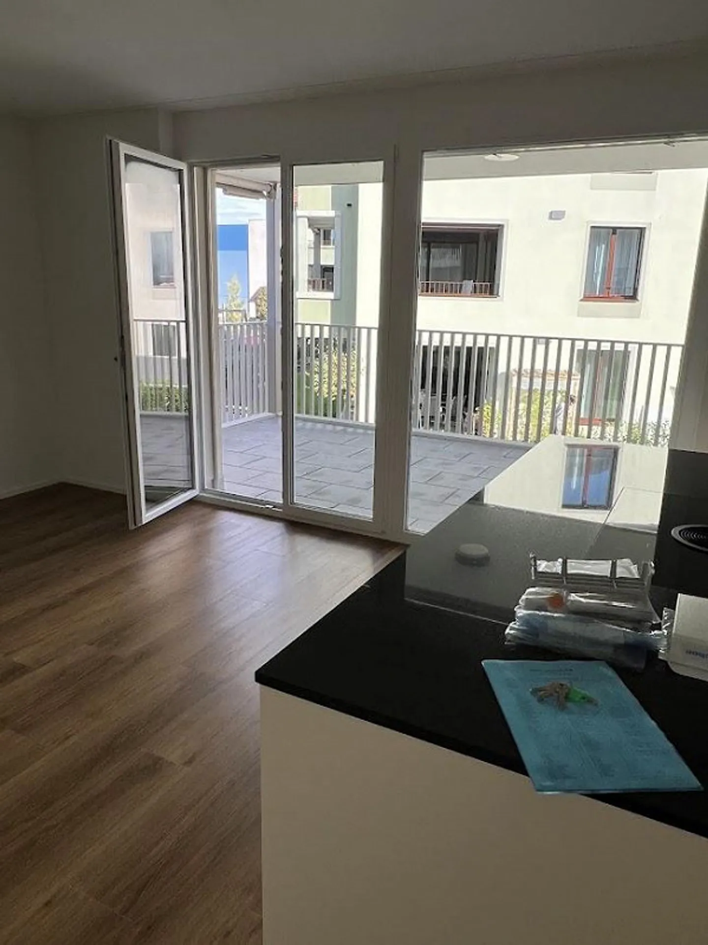 moderne 3.5-Zimmer-Wohnung an zentraler Lage - Foto 1 von 8