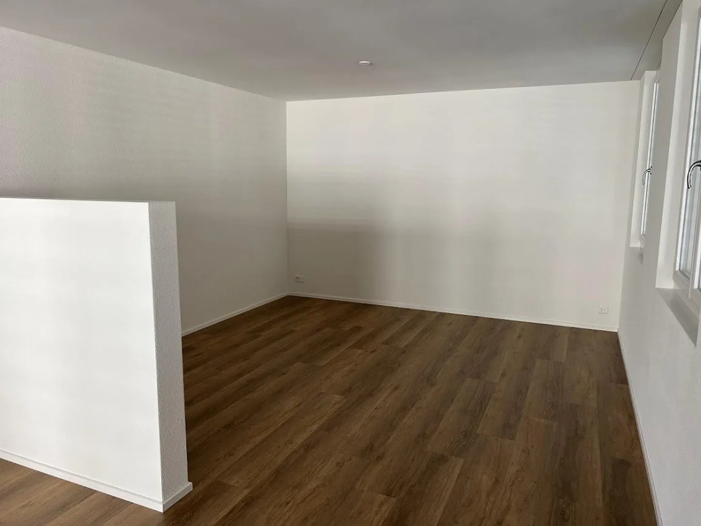 moderne 3.5-Zimmer-Wohnung an zentraler Lage - Foto 3 von 8