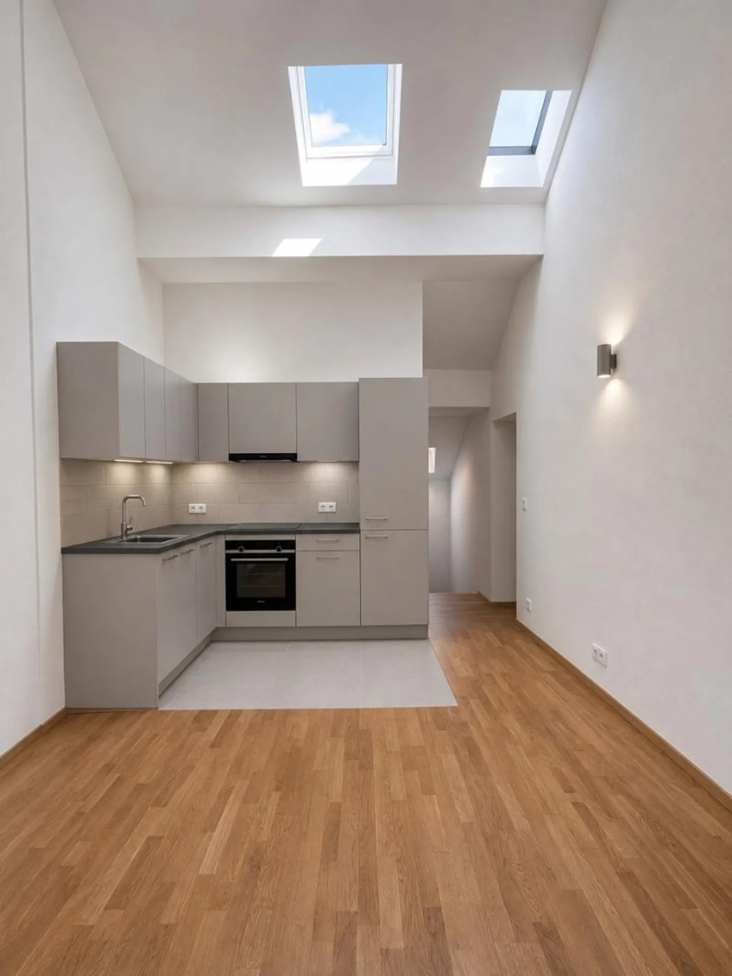 Magnificent 4-room apartment renovated in the heart of Corsier-sur-Vevey - Photo 1 of 6