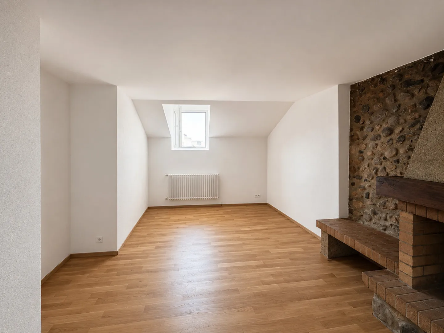 Magnificent 4-room apartment renovated in the heart of Corsier-sur-Vevey - Photo 2 of 6