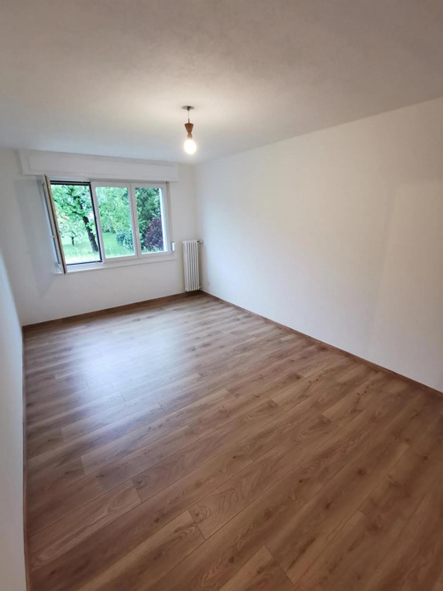 Appartement 2 pièces confortable à Neuenhof pour célibataires - Photo 5 sur 6