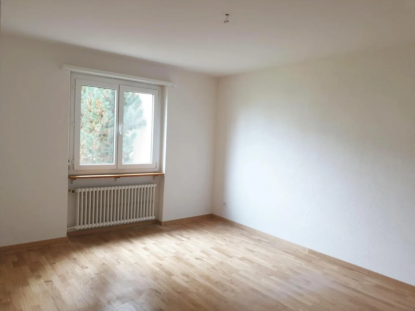 Rent without deposit! - Photo 2 of 7