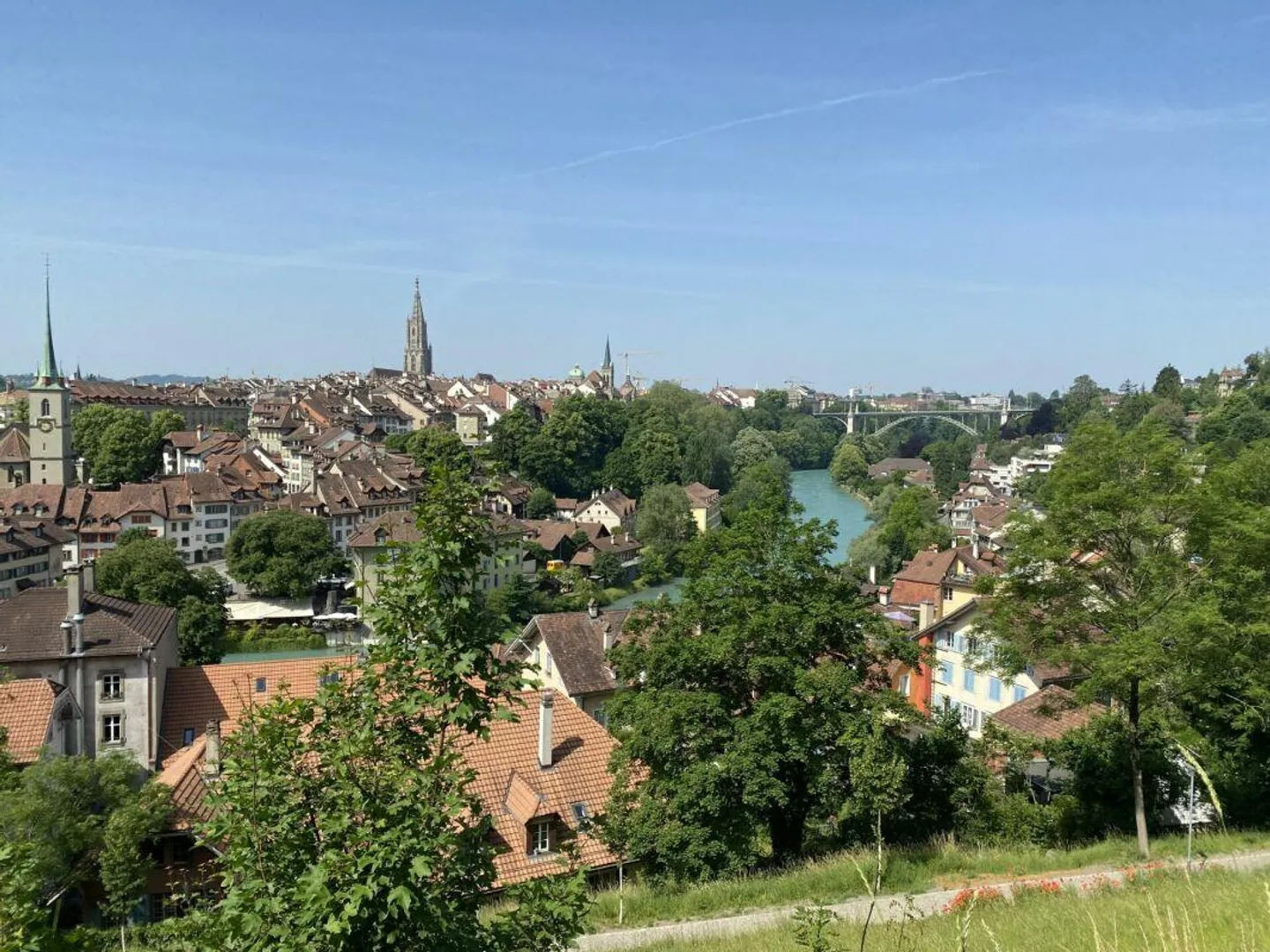 Sogno abitativo: appartamento di 3,5 locali con vista sull'Aare e sul panorama della città vecchia di Berna - Foto 2 di 7