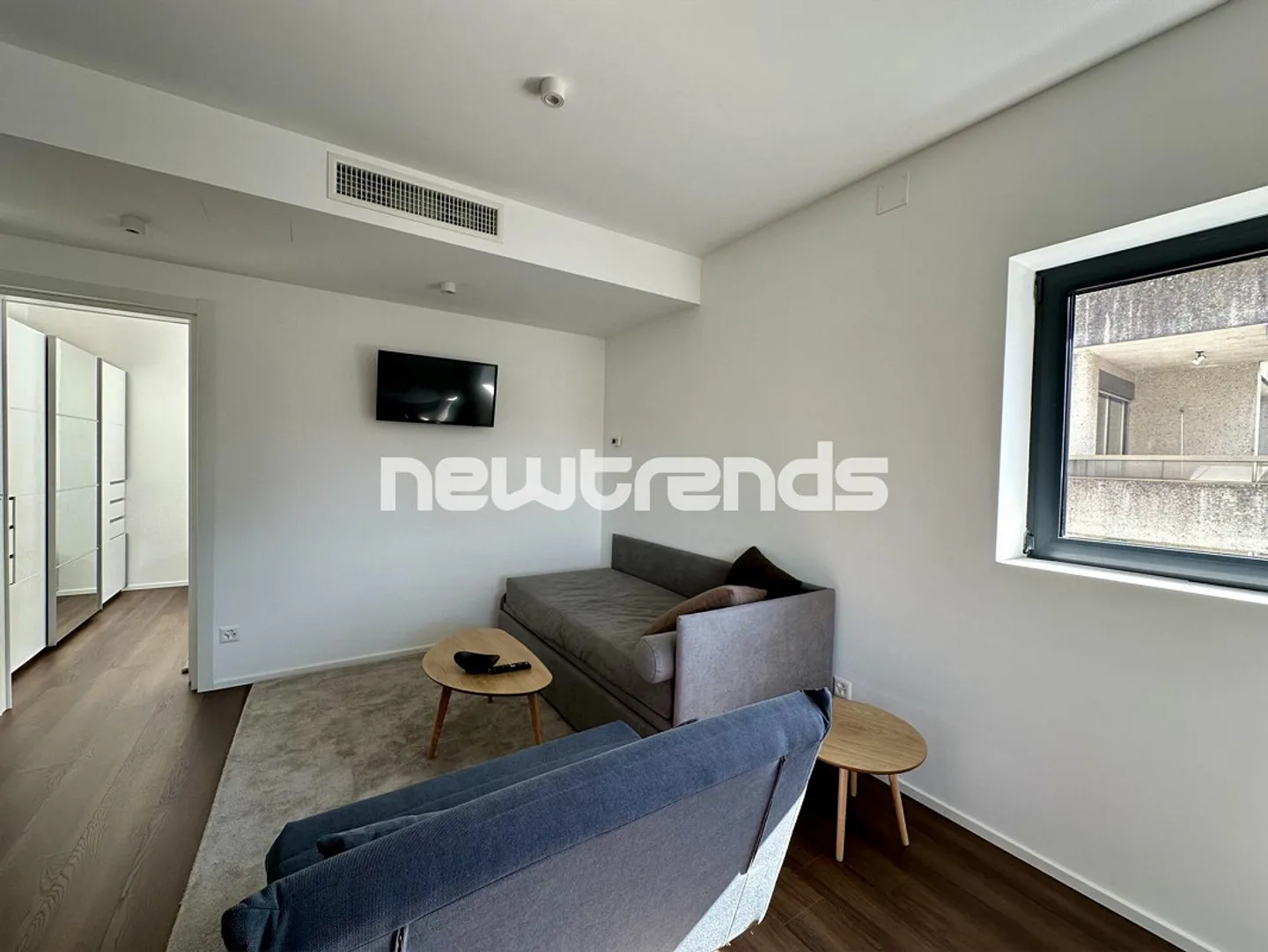 2.5 ZIMMER NEU UND MÖBLIERT MIT KLIMAANLAGE - Foto 8 von 12
