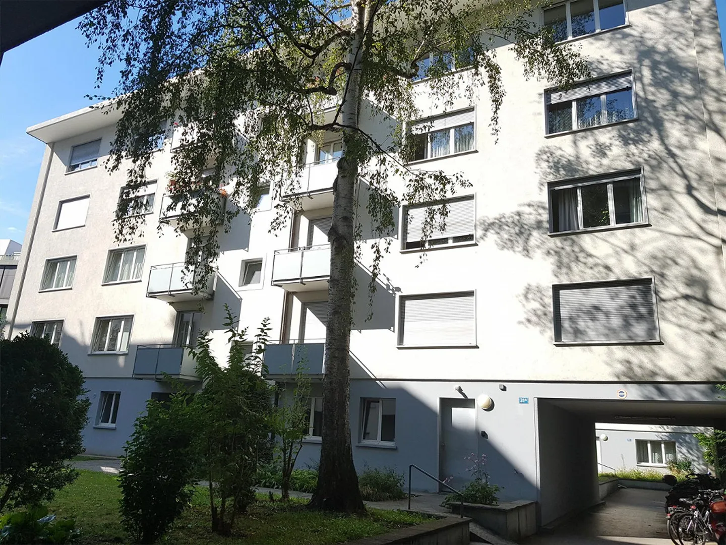 Einstellhallenplätze Nähe Unispital - Foto 1 di 1