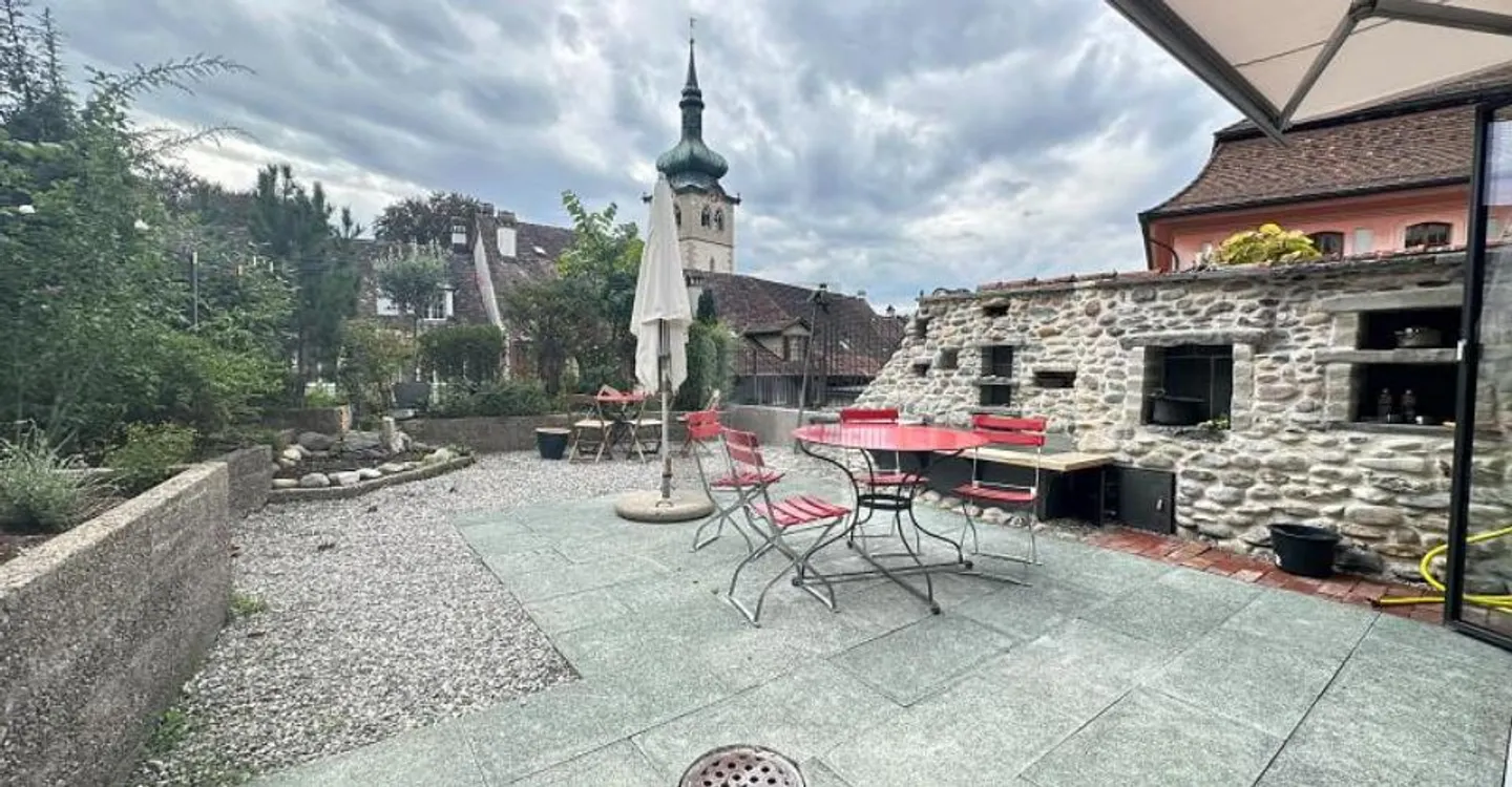 Appartement Charmant avec Terrasse - Photo 1 sur 5