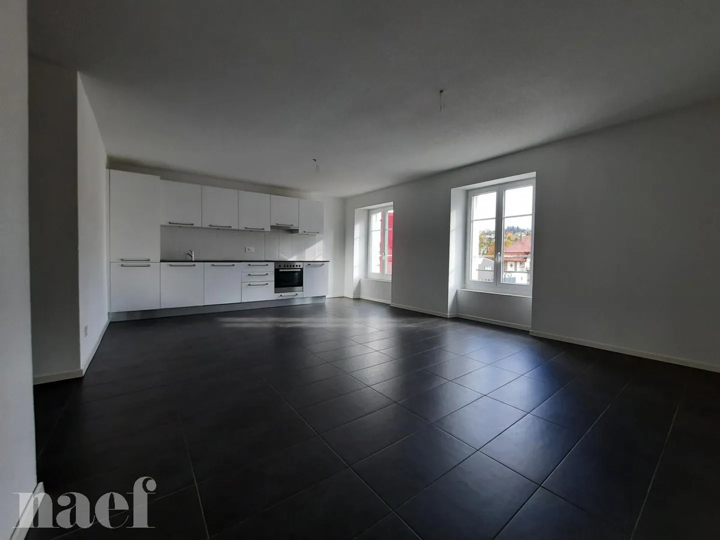 Magnificent 2.5 rooms on the 4th floor - Photo 5 of 11