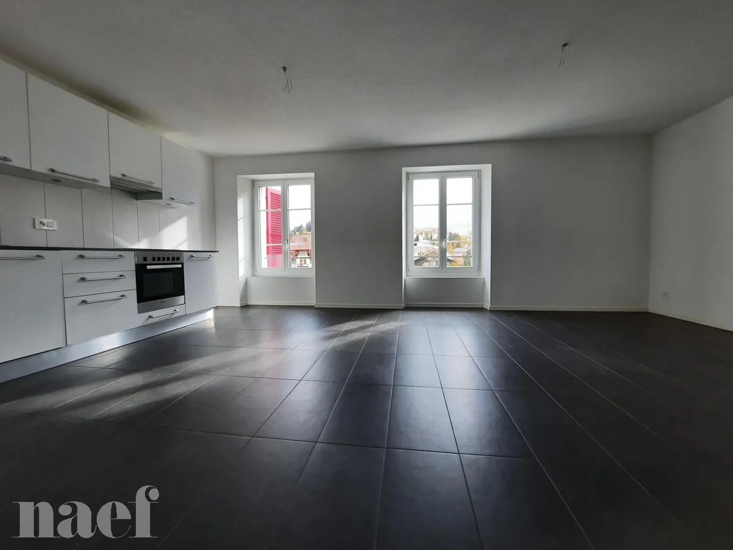 Magnificent 2.5 rooms on the 4th floor - Photo 6 of 11