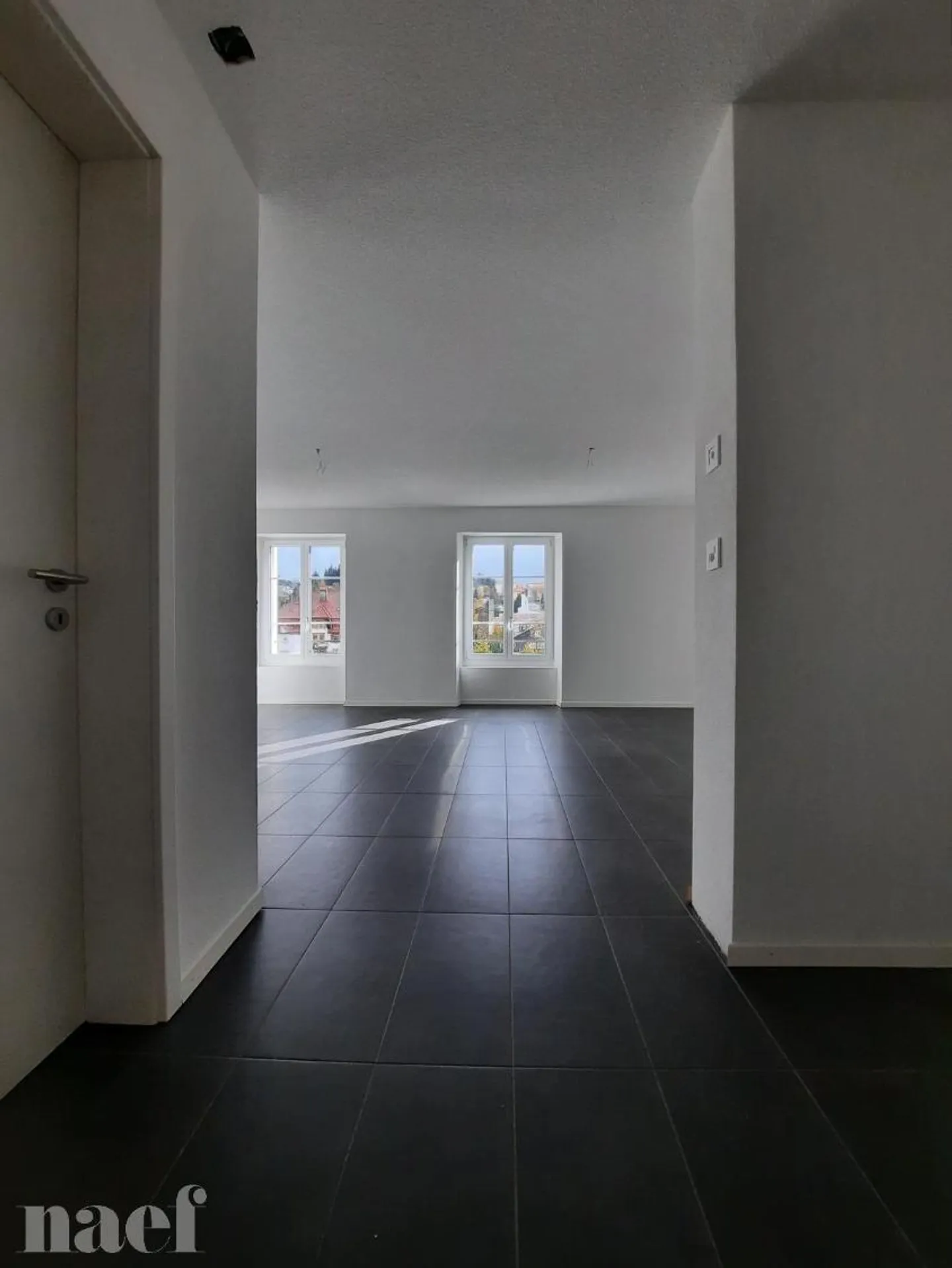 Magnificent 2.5 rooms on the 4th floor - Photo 7 of 11