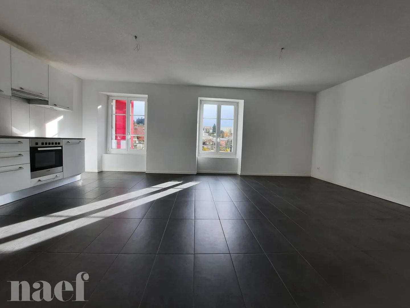 Magnificent 2.5 rooms on the 4th floor - Photo 8 of 11