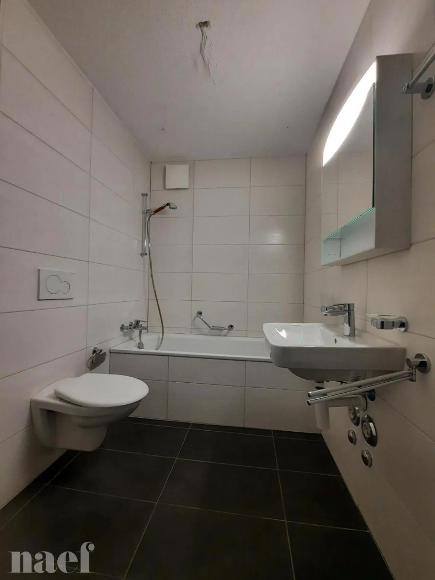 Magnificent 2.5 rooms on the 4th floor - Photo 10 of 11