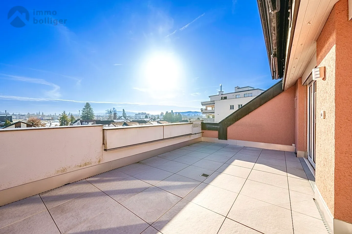 Vedere lontano, vivere vicino - situato nel centro di Oftringen - Foto 1 di 13