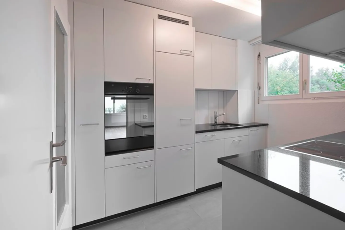 Apartment for rent - Photo 2 of 6