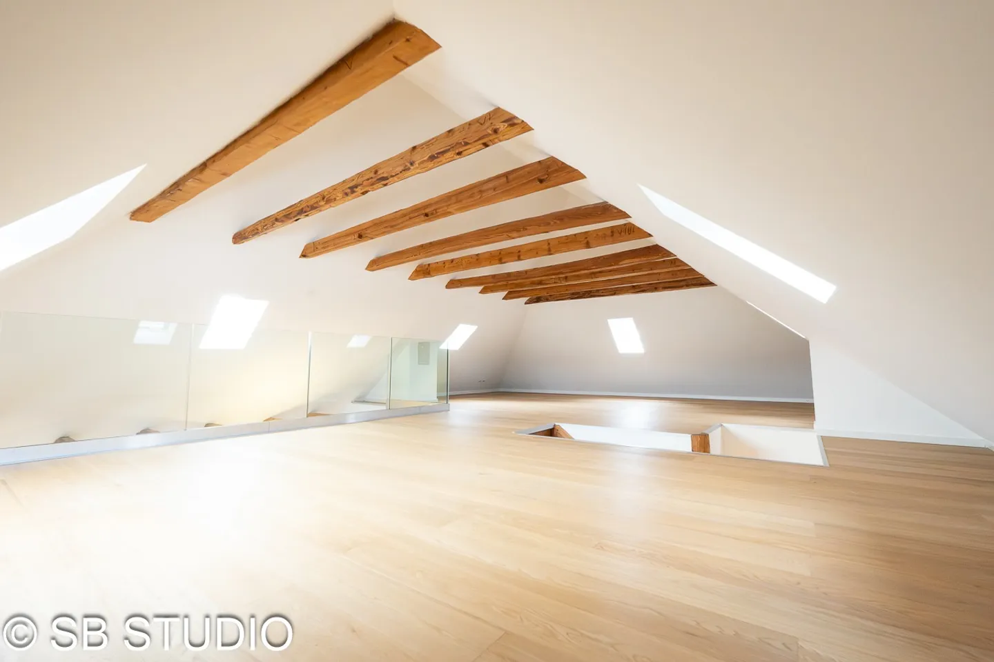 Ultimo piano 5.5 stanze - Foto 3 di 6
