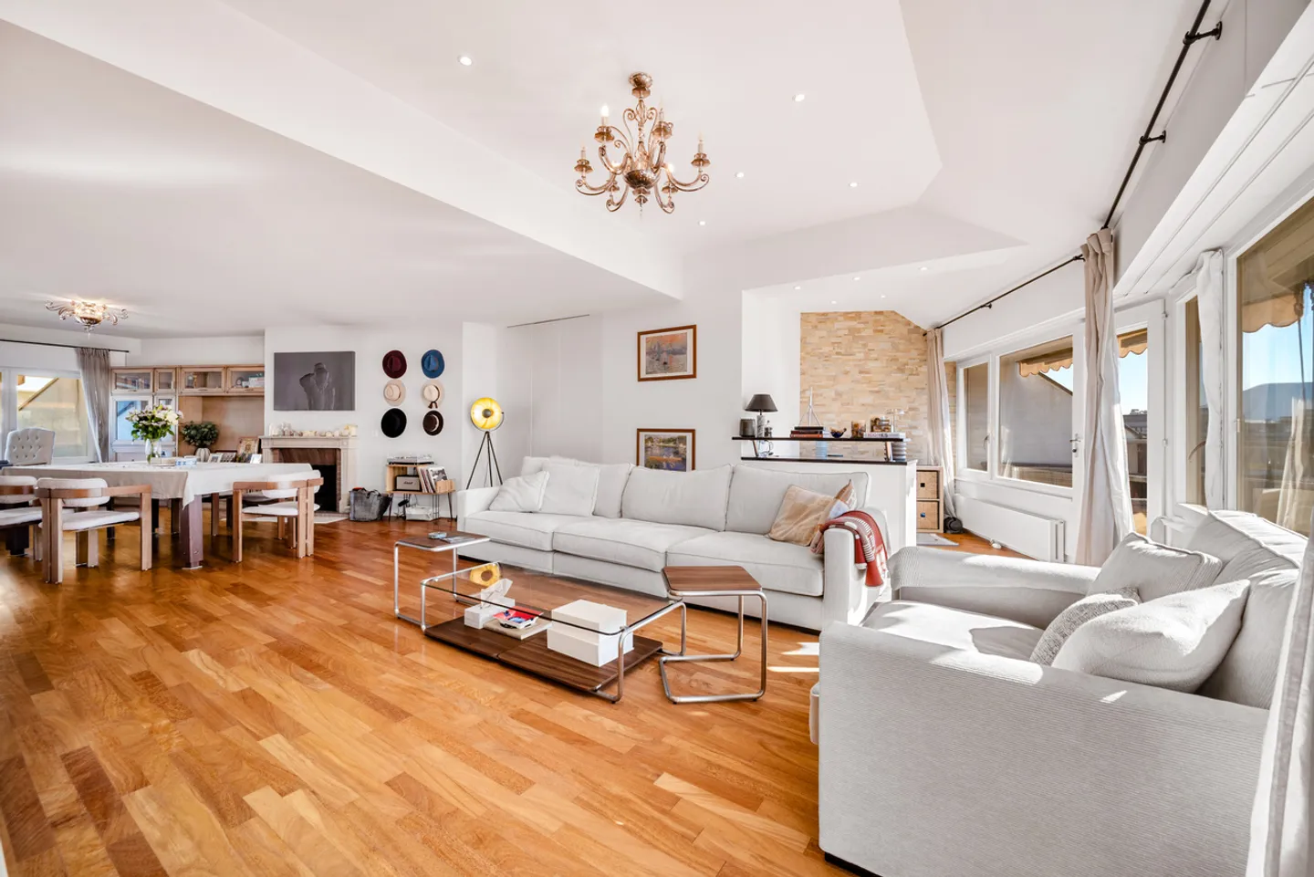 Attique Duplex au Coeur de Genève - Photo 1 sur 24