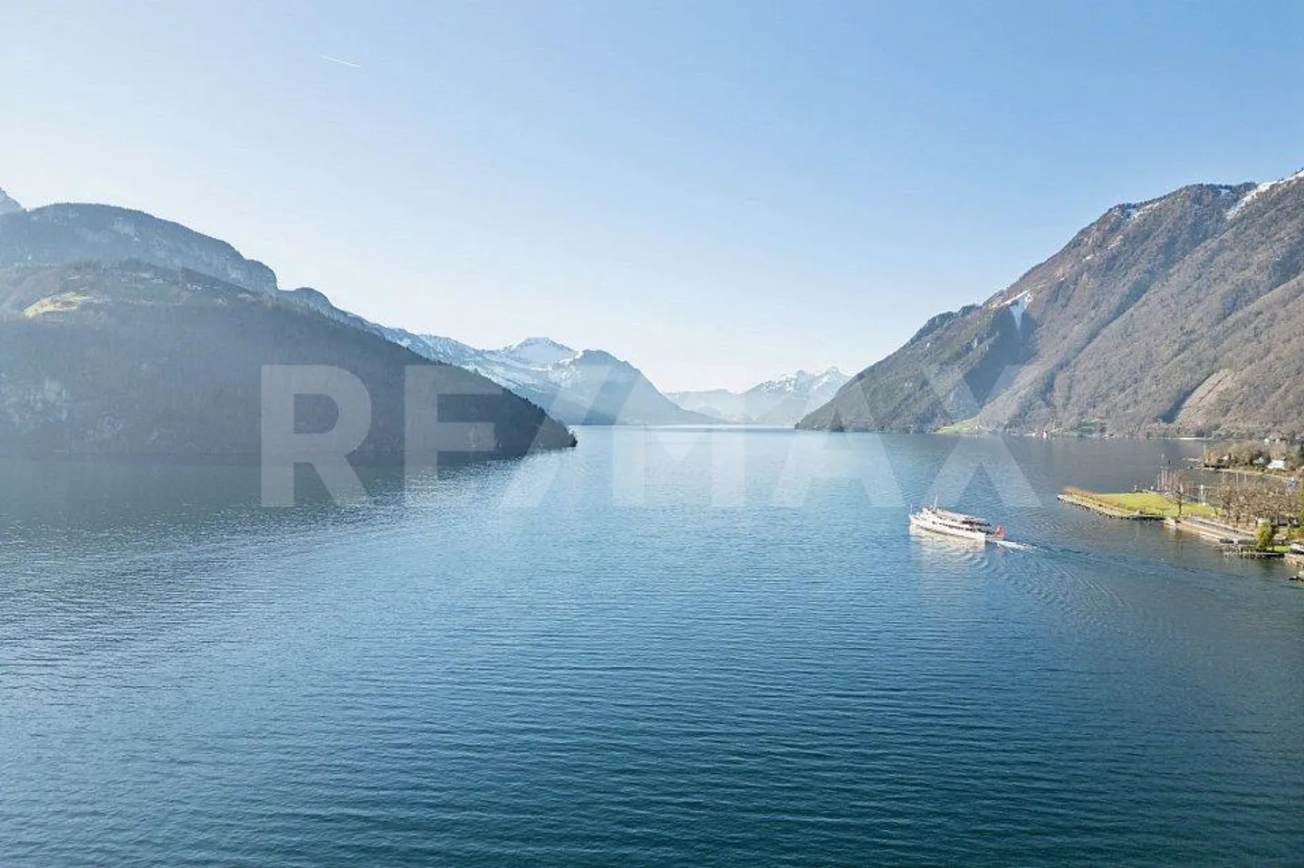 Appartamento duplex elegante e arredato di 2,5 locali in affitto direttamente sulla passeggiata del lago, Brunnen SZ - Foto 13 di 13