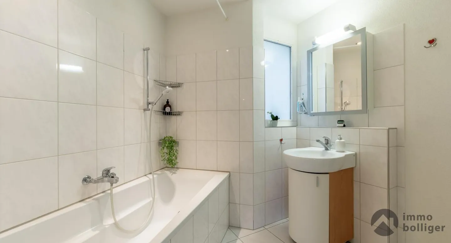 Proche de la ville Uniquité : 168 m2 - Espace de vie avec balcon et jardin - Photo 7 sur 12