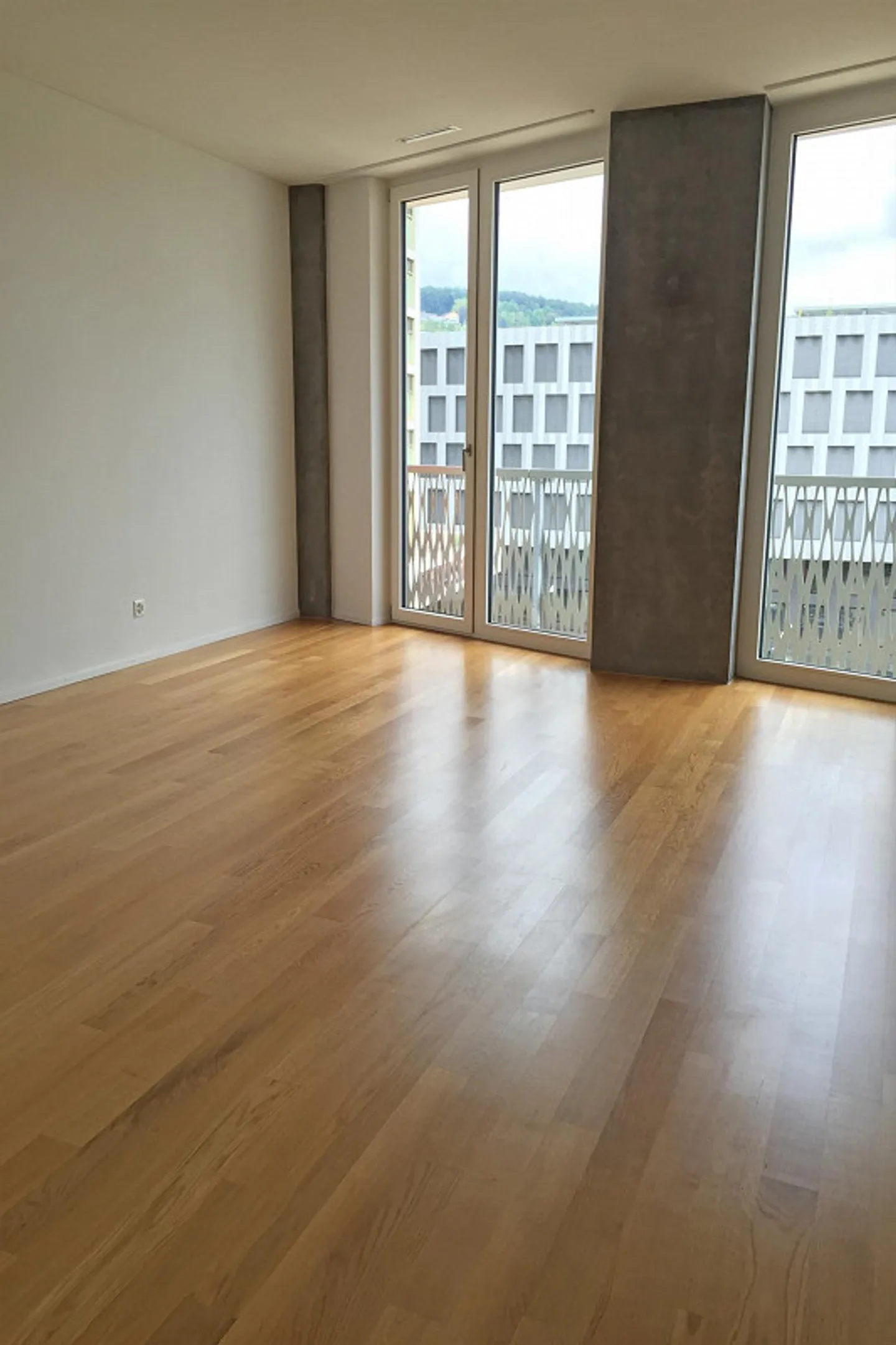 Appartement urbain en ville - Photo 3 sur 5